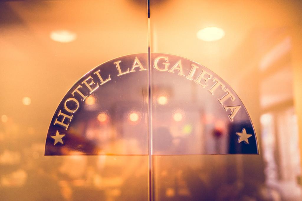 Hotel La Gaietta Millesimo Bagian luar foto