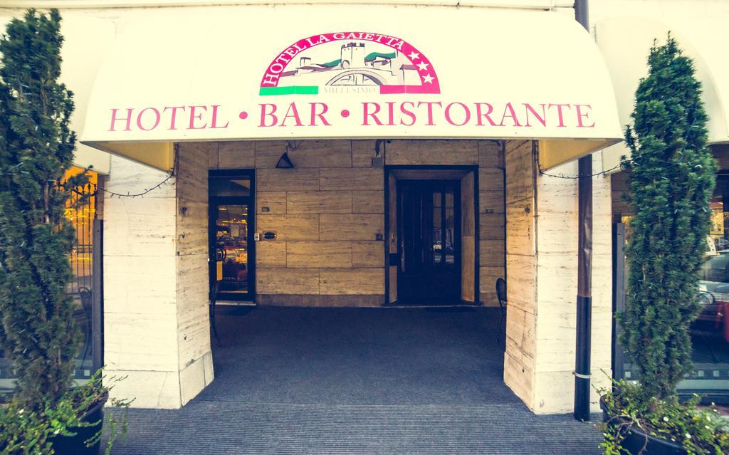 Hotel La Gaietta Millesimo Bagian luar foto